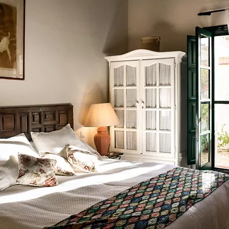 Hotel Hacienda De San Rafael 3*